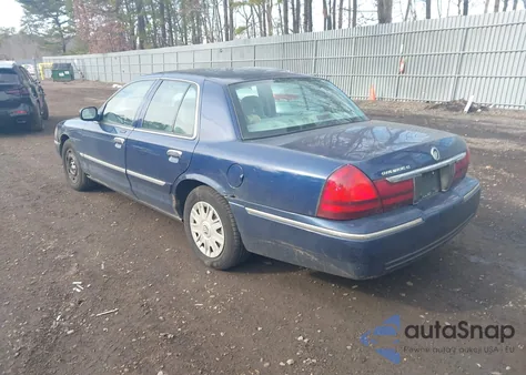 2004 Mercury Grand Marquis Gs z USA, uszkodzony, nr VIN 2MEFM74W14X652587